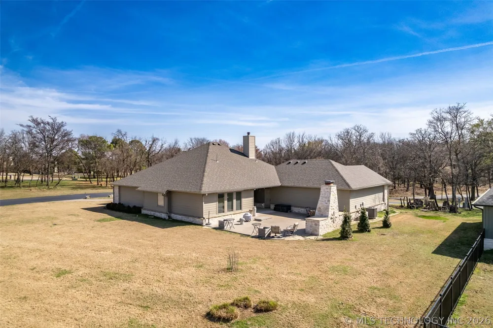 33389 S Coves Drive Afton, OK 74331