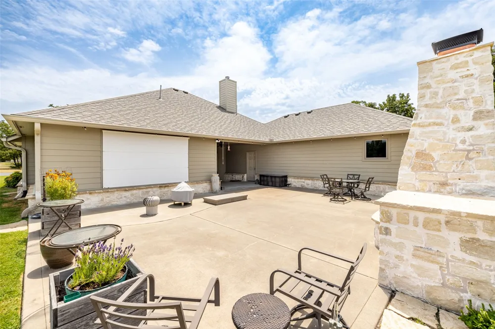33389 S Coves Drive Afton, OK 74331