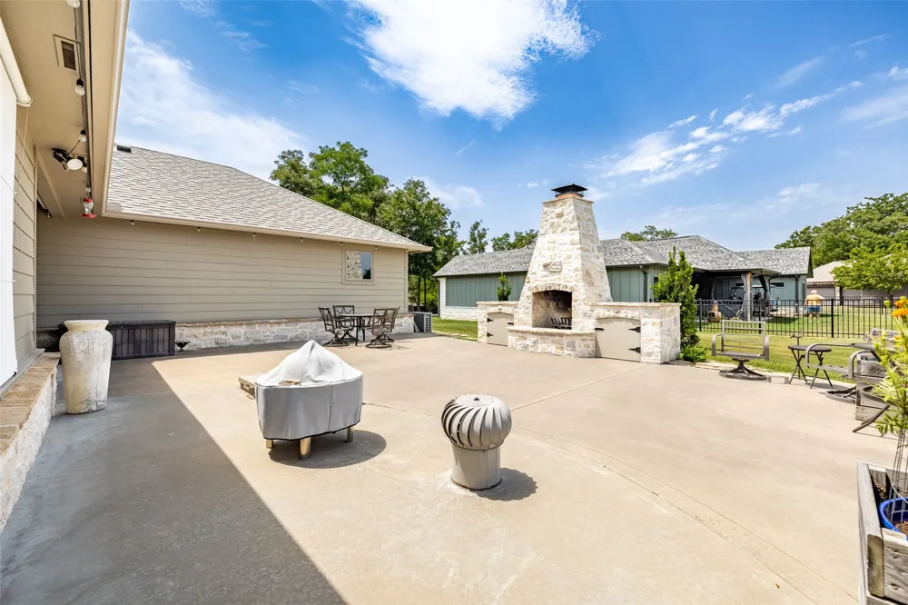 33389 S Coves Drive Afton, OK 74331