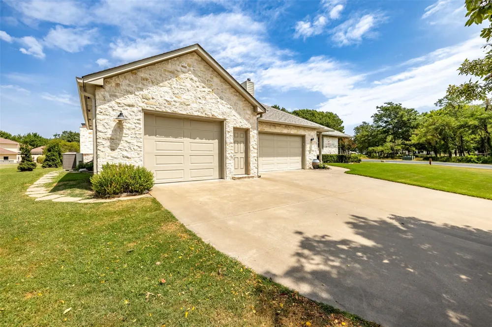 33389 S Coves Drive Afton, OK 74331