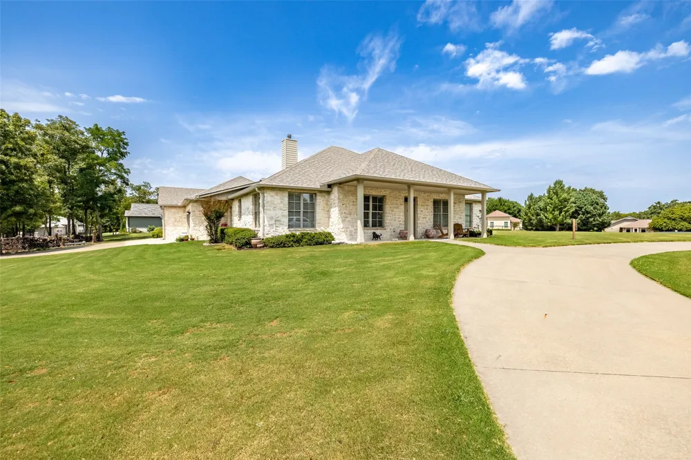 33389 S Coves Drive Afton, OK 74331