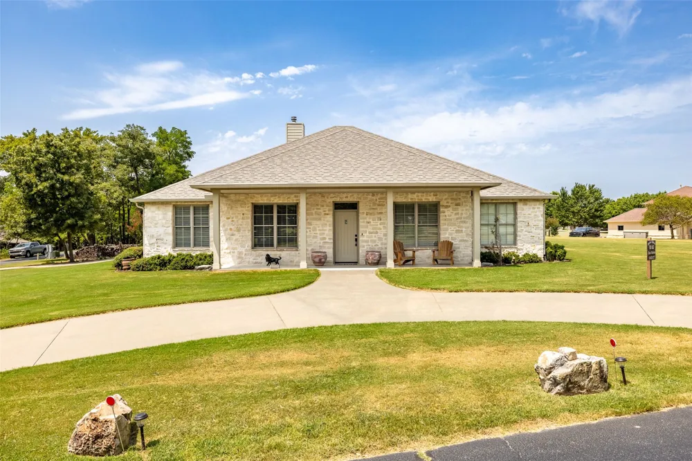 33389 S Coves Drive Afton, OK 74331