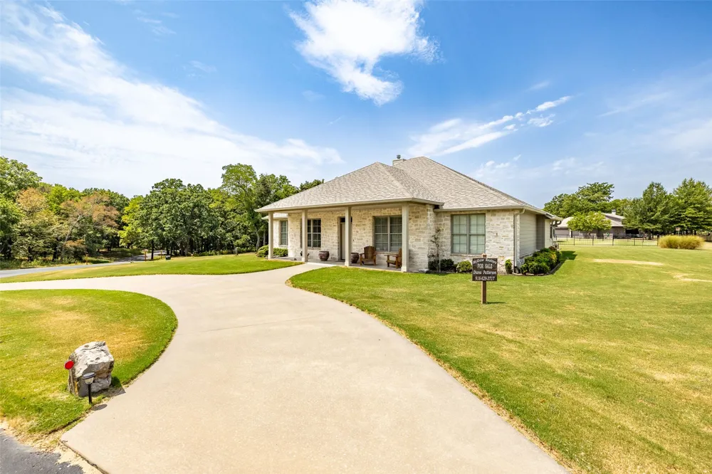 33389 S Coves Drive Afton, OK 74331
