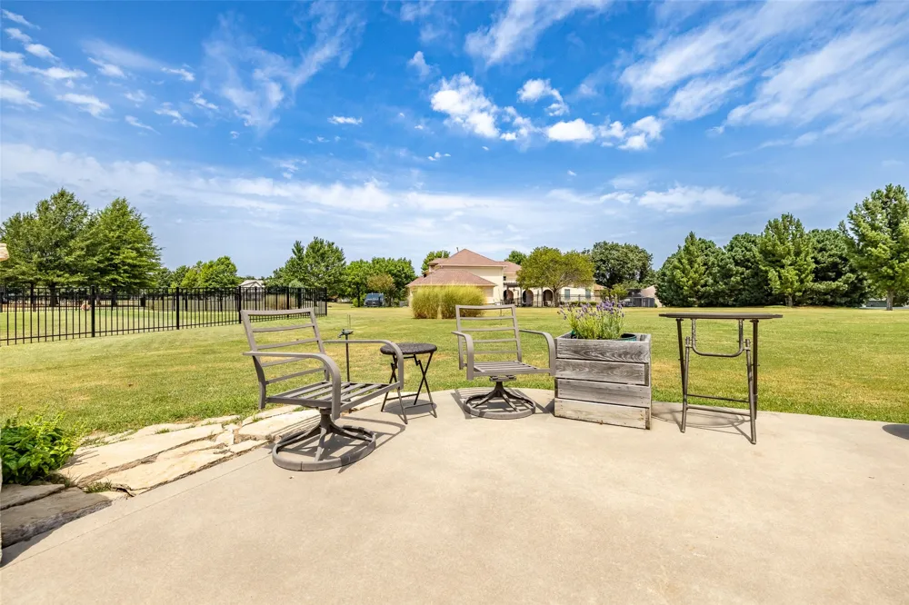 33389 S Coves Drive Afton, OK 74331