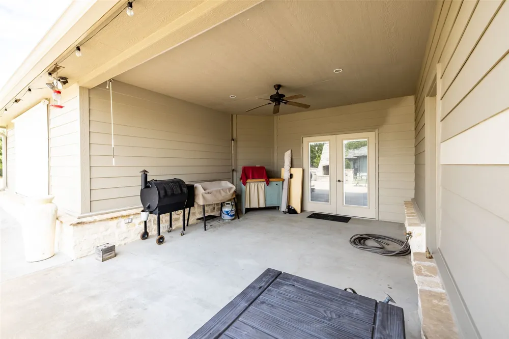33389 S Coves Drive Afton, OK 74331