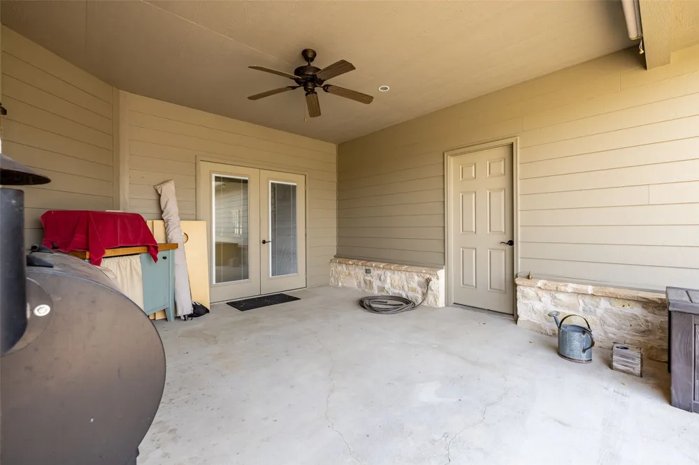 33389 S Coves Drive Afton, OK 74331