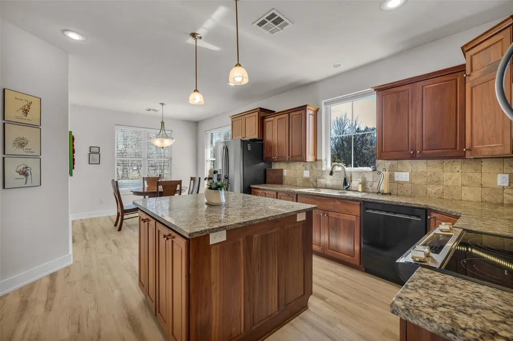 33389 S Coves Drive Afton, OK 74331