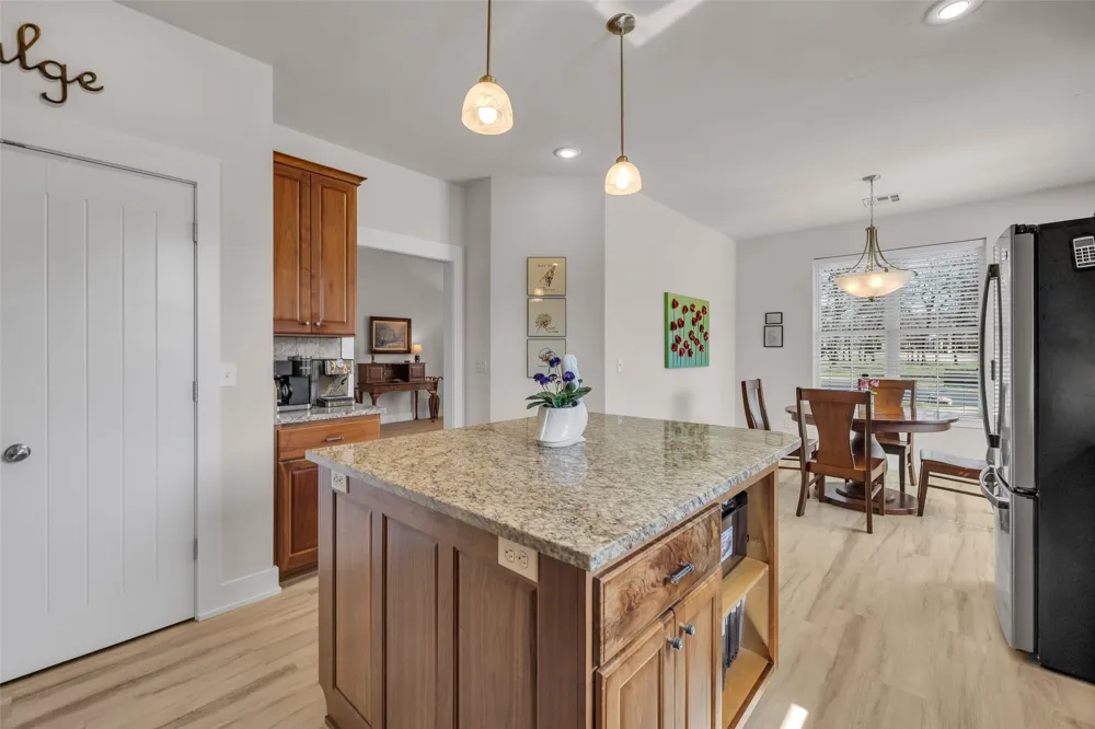 33389 S Coves Drive Afton, OK 74331