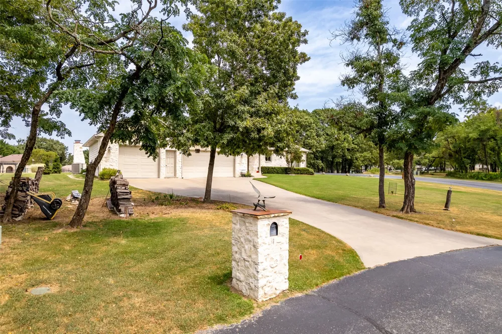 33389 S Coves Drive Afton, OK 74331