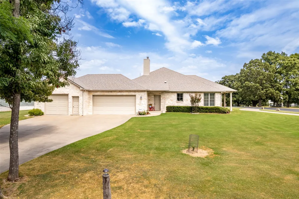 33389 S Coves Drive Afton, OK 74331