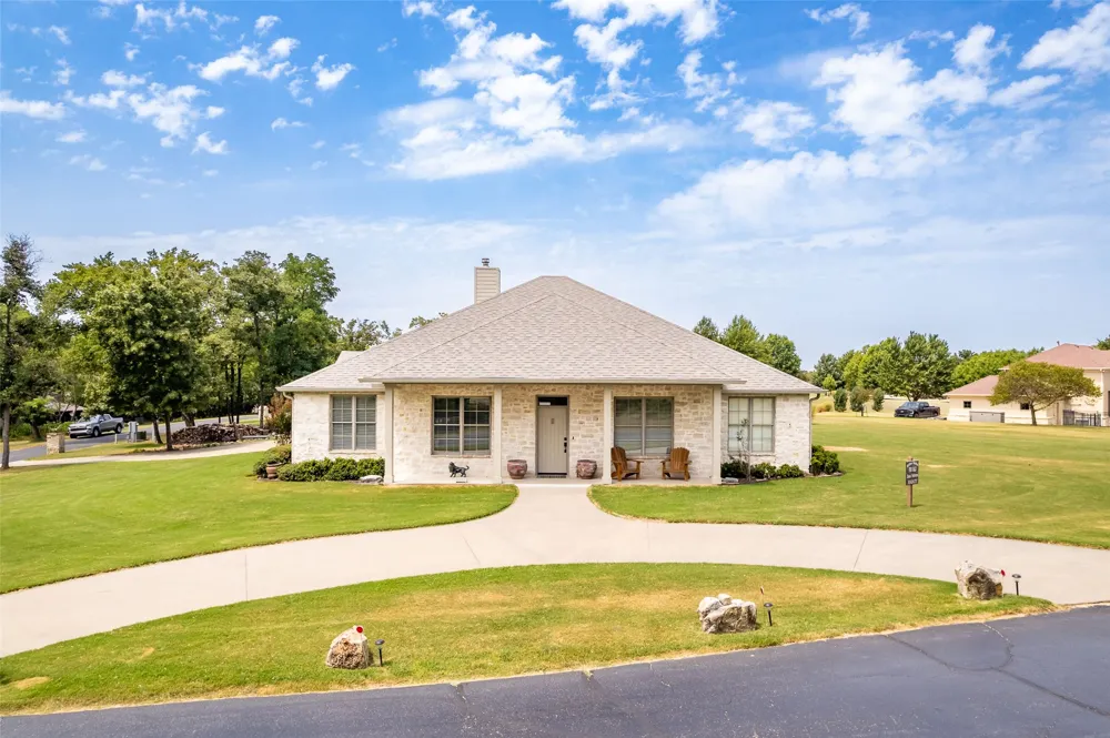 33389 S Coves Drive Afton, OK 74331