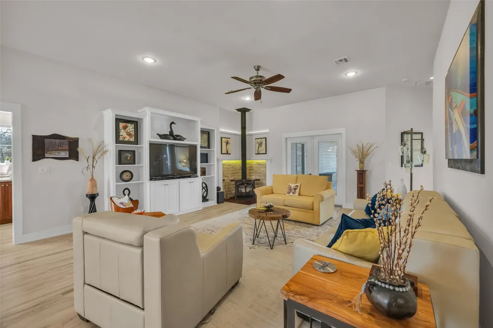 33389 S Coves Drive Afton, OK 74331