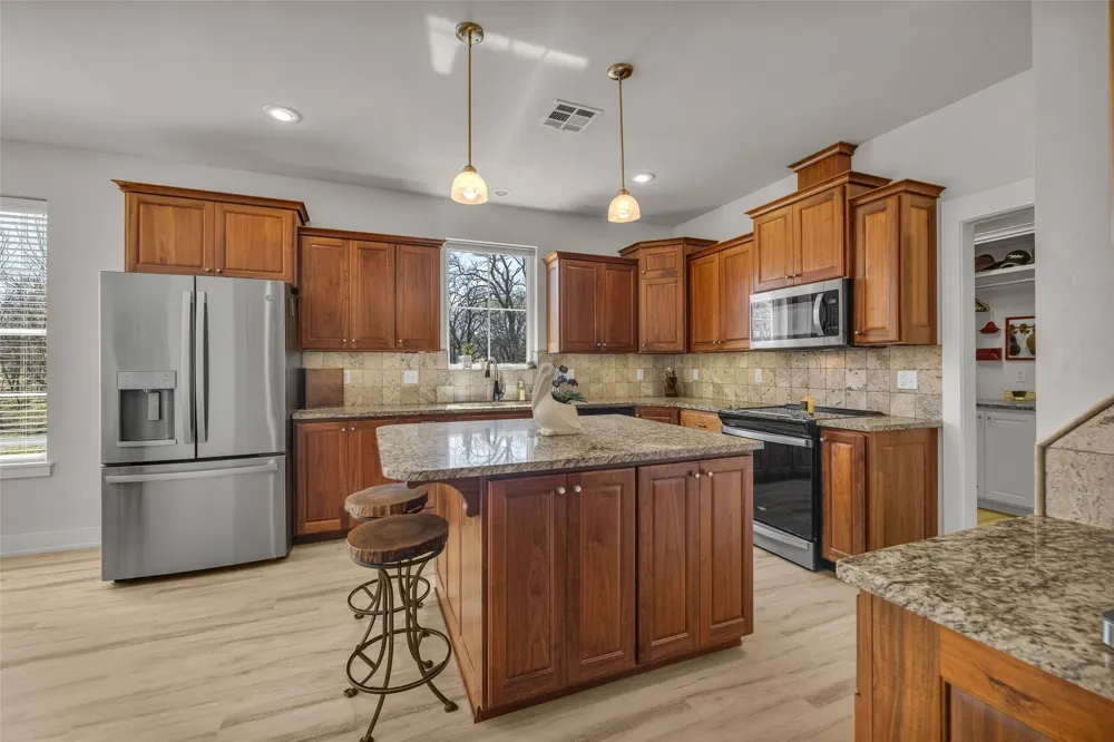 33389 S Coves Drive Afton, OK 74331