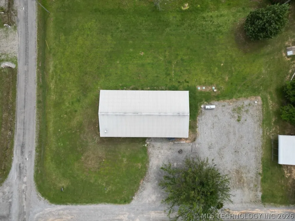 232 Erie Street Canadian, OK 74425