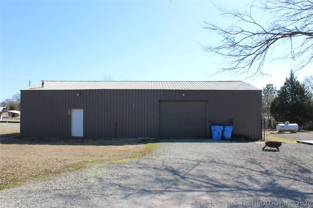 232 Erie Street Canadian, OK 74425