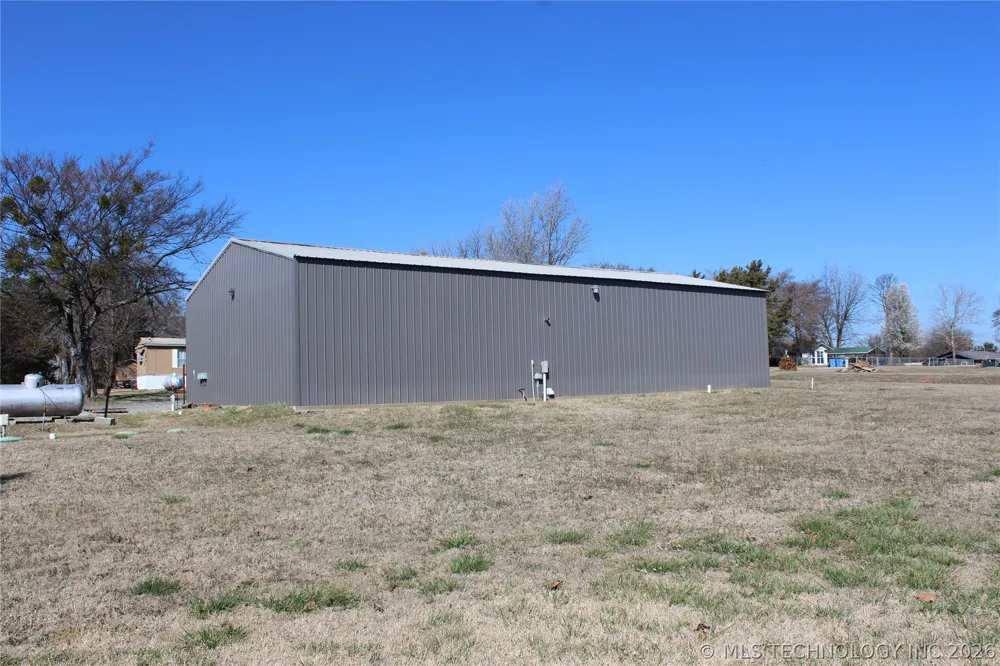 232 Erie Street Canadian, OK 74425