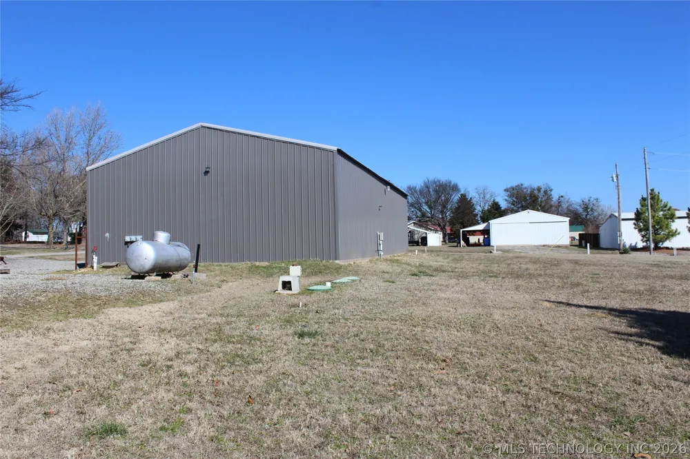 232 Erie Street Canadian, OK 74425