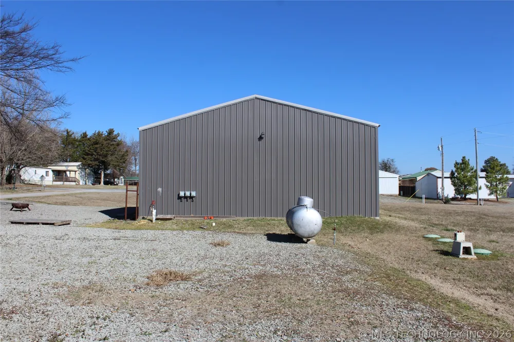232 Erie Street Canadian, OK 74425