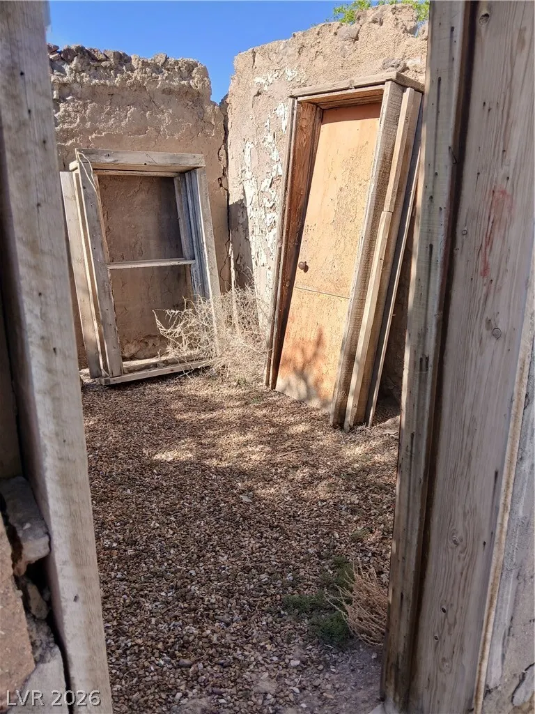 412 Columbia Street Goldfield, NV 89013