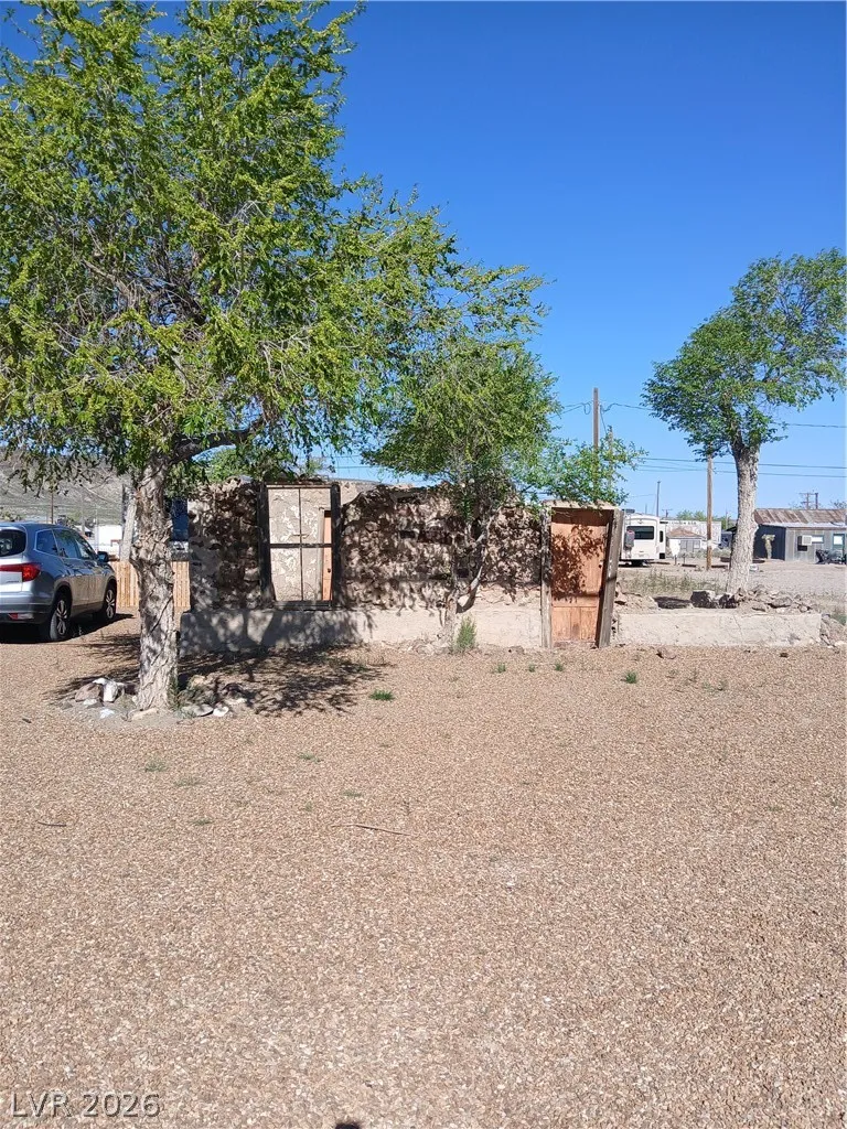 412 Columbia Street Goldfield, NV 89013