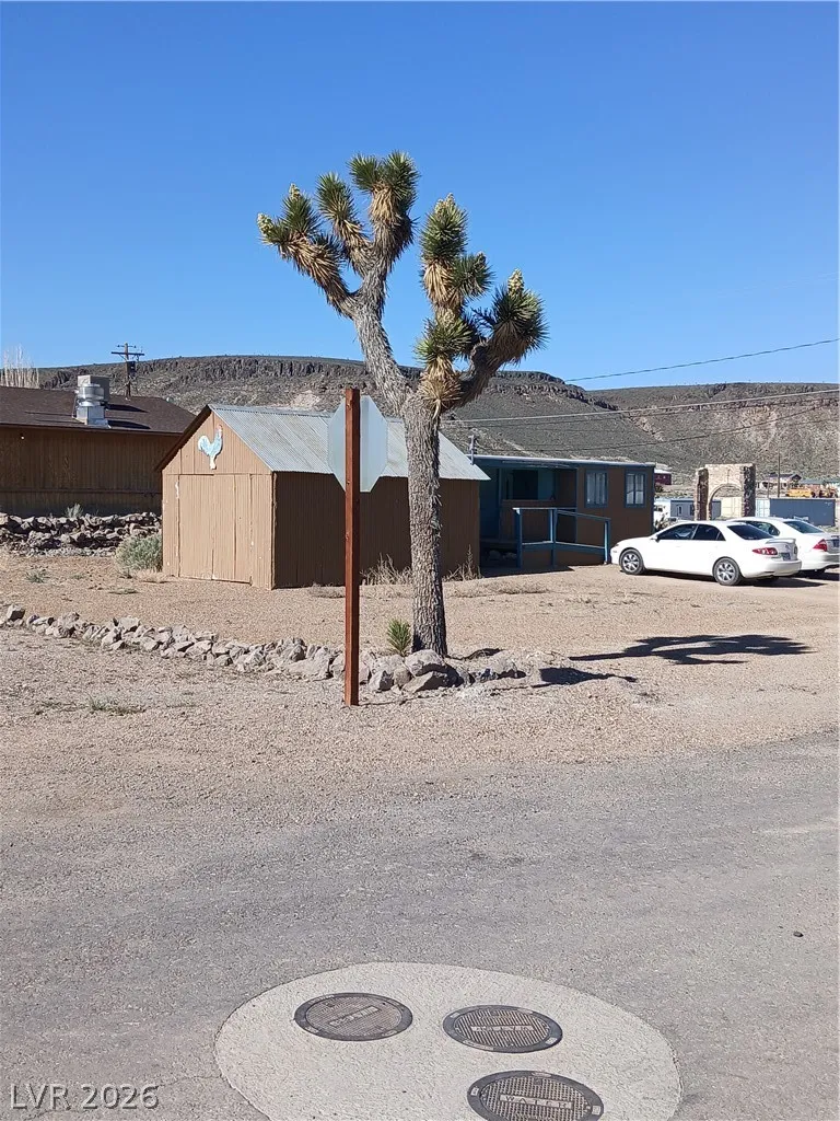412 Columbia Street Goldfield, NV 89013