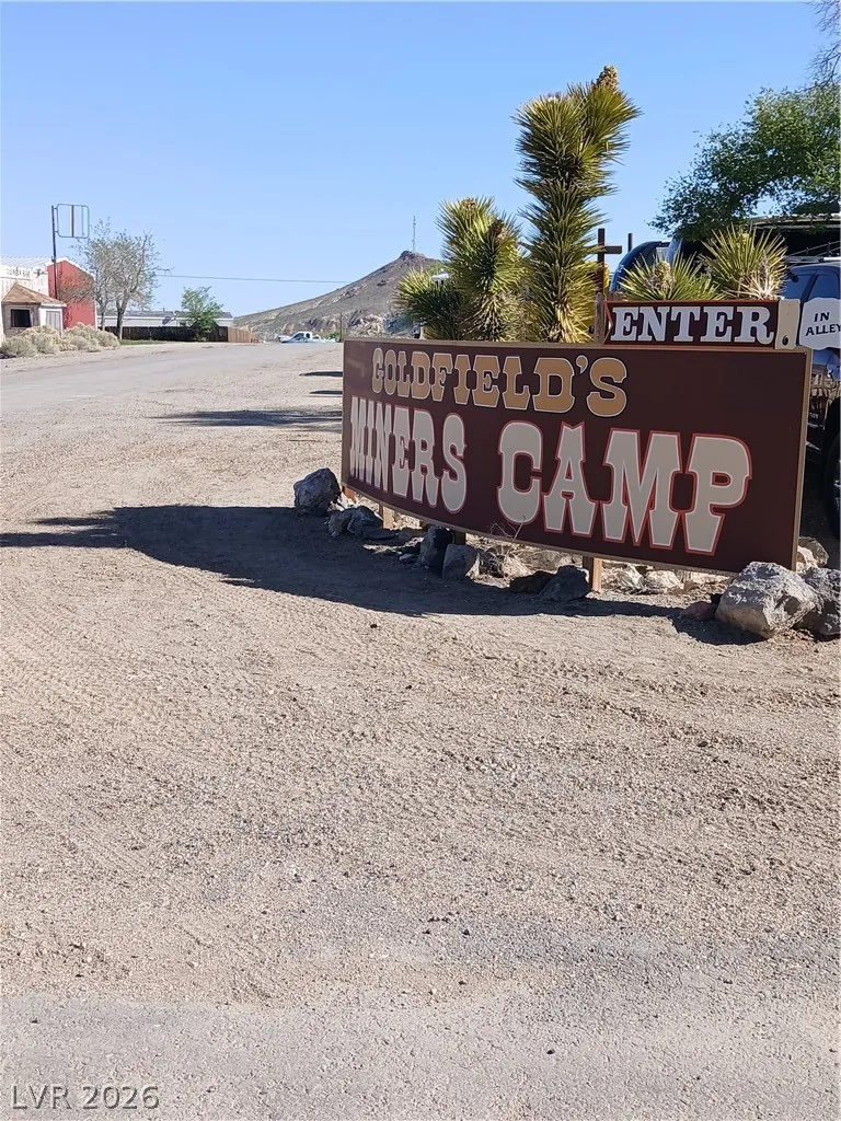 412 Columbia Street Goldfield, NV 89013