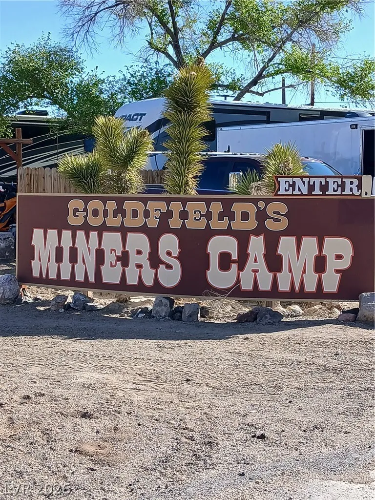 412 Columbia Street Goldfield, NV 89013