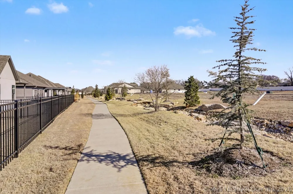 1234 71st Place Broken Arrow, OK 74014