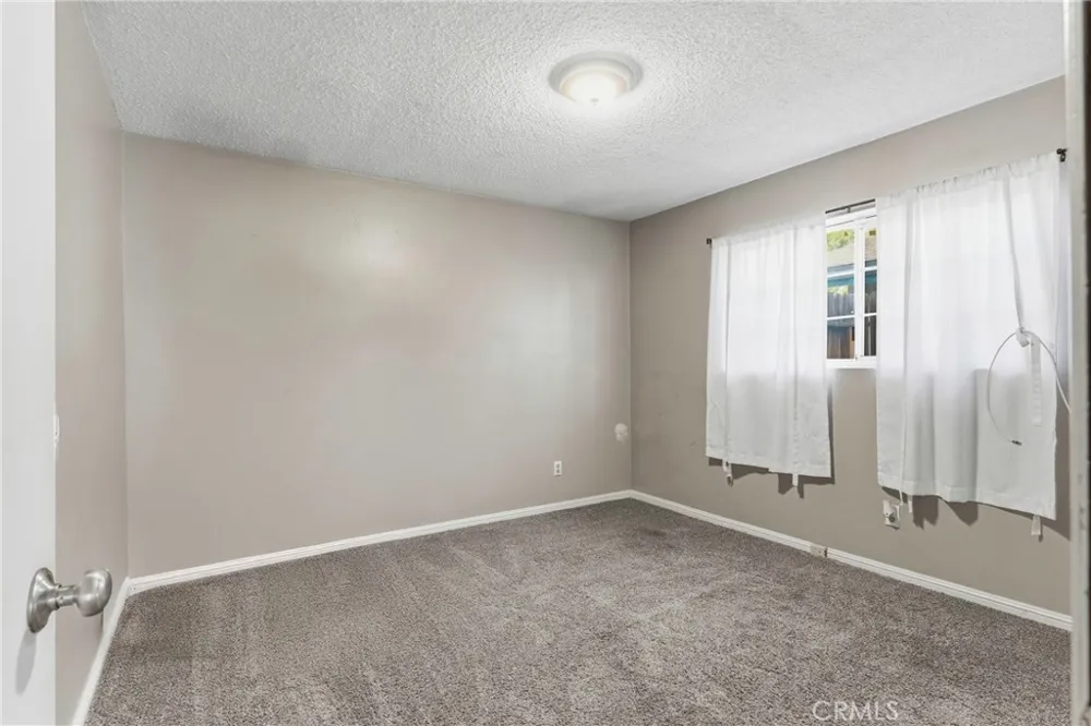 6317 Scenic Way Bakersfield, CA 93309