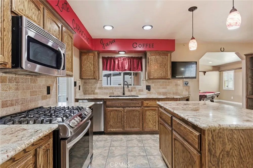 6317 Scenic Way Bakersfield, CA 93309