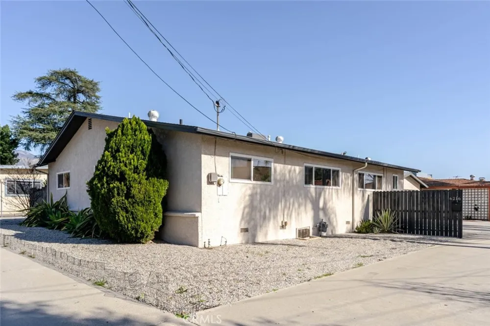 6216 Oak Temple City, CA 91780