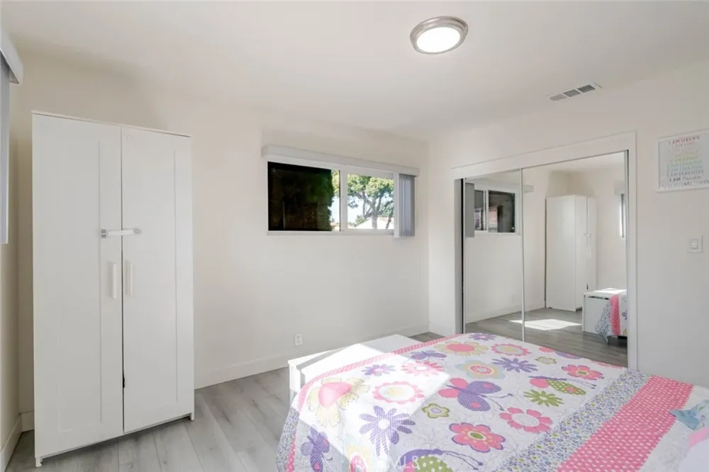 6216 Oak Temple City, CA 91780
