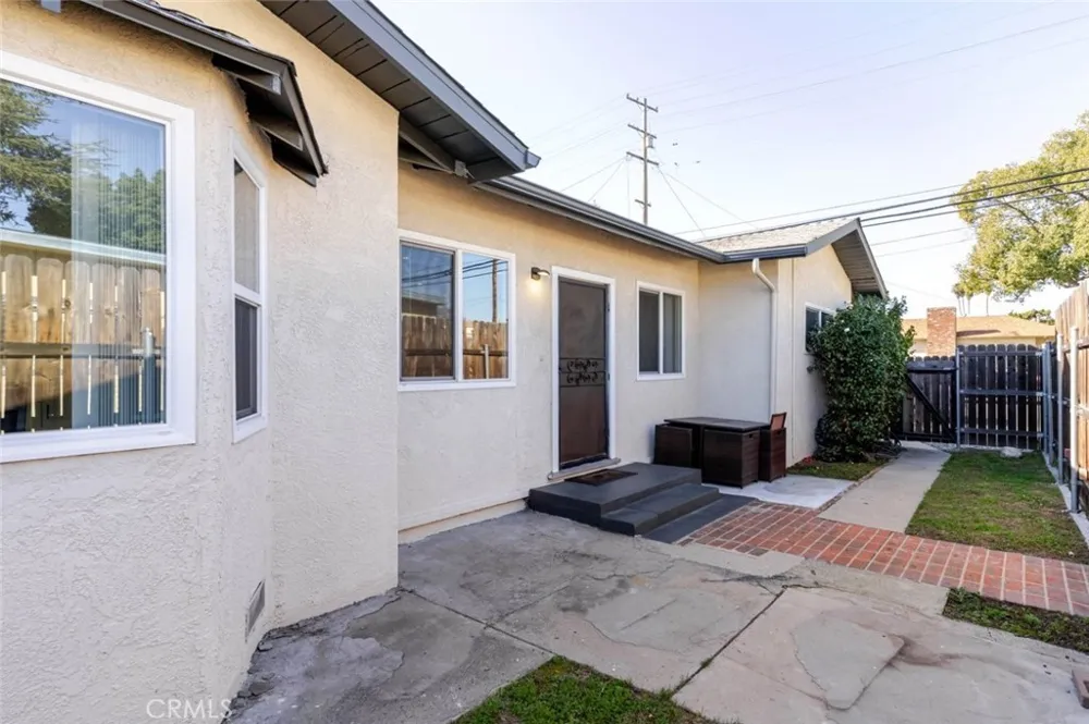 6216 Oak Temple City, CA 91780