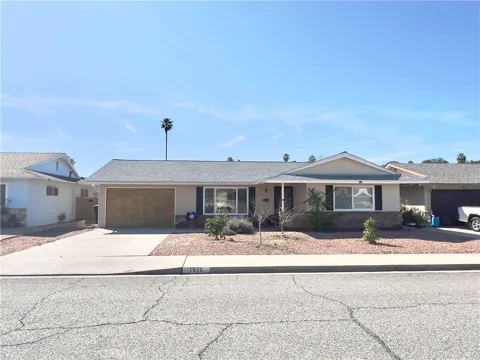 1521 W Westmont