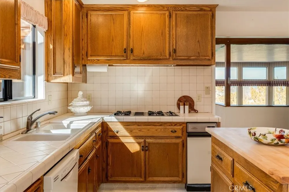 3171 Rogers Drive Cambria, CA 93428