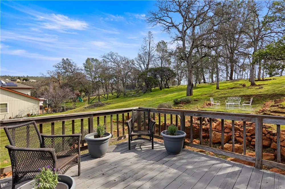 17444 Meadow View Drive Hidden Valley Lake, CA 95467