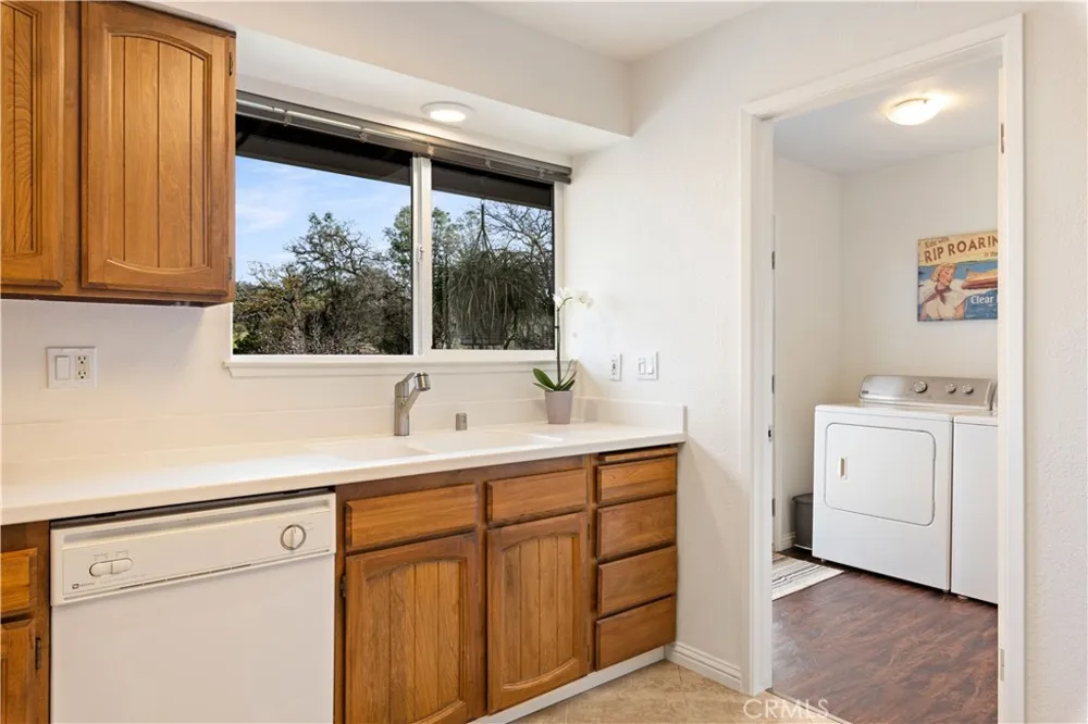 17444 Meadow View Drive Hidden Valley Lake, CA 95467