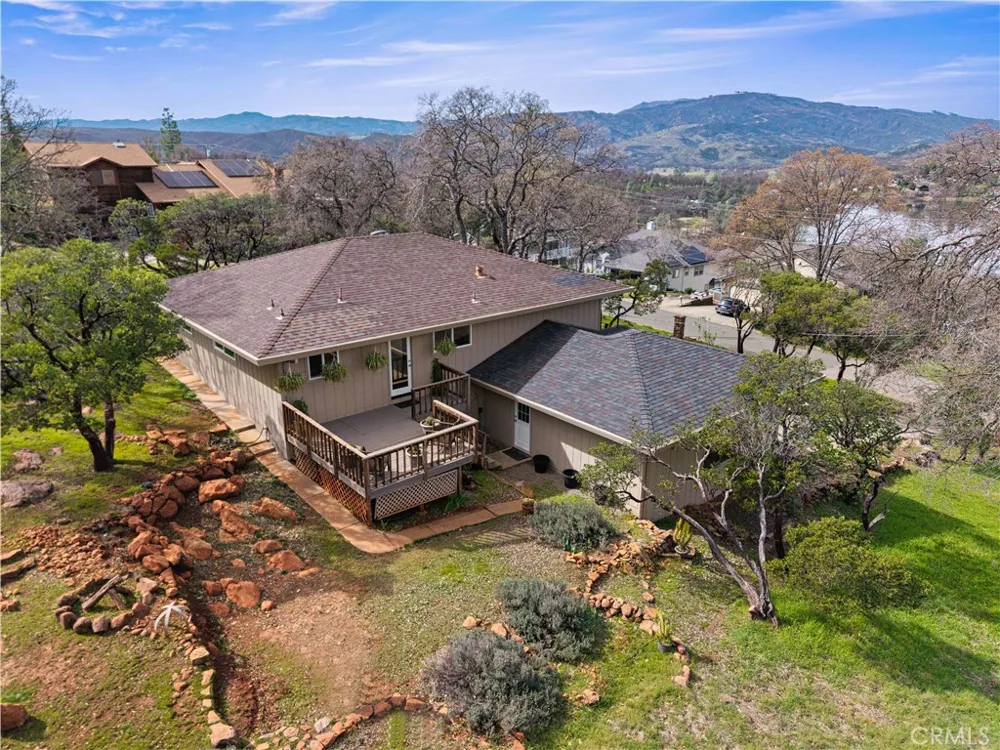 17444 Meadow View Drive Hidden Valley Lake, CA 95467