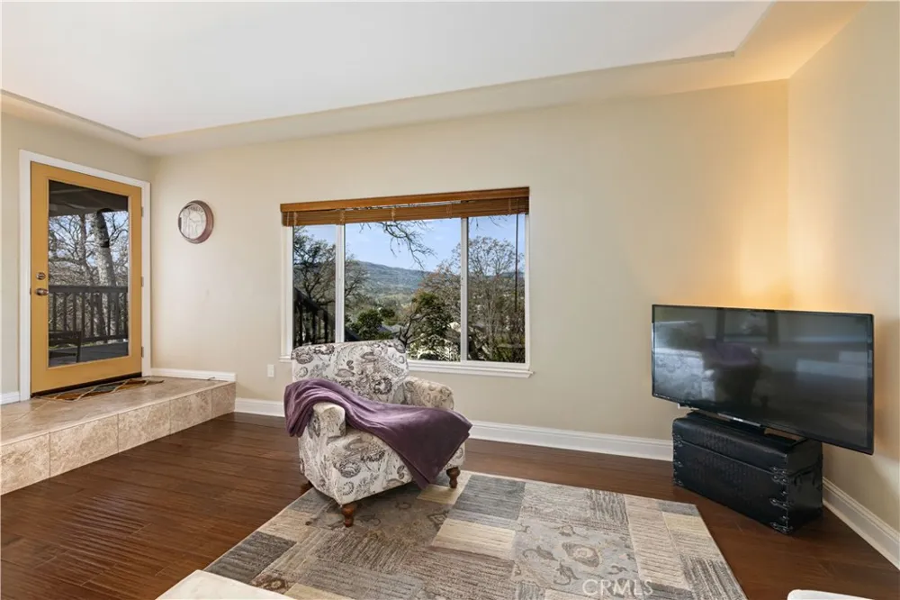 17444 Meadow View Drive Hidden Valley Lake, CA 95467
