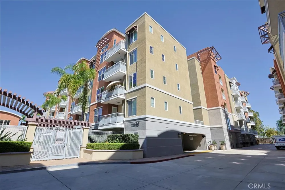 12688 Chapman Avenue #3112 Garden Grove, CA 92840