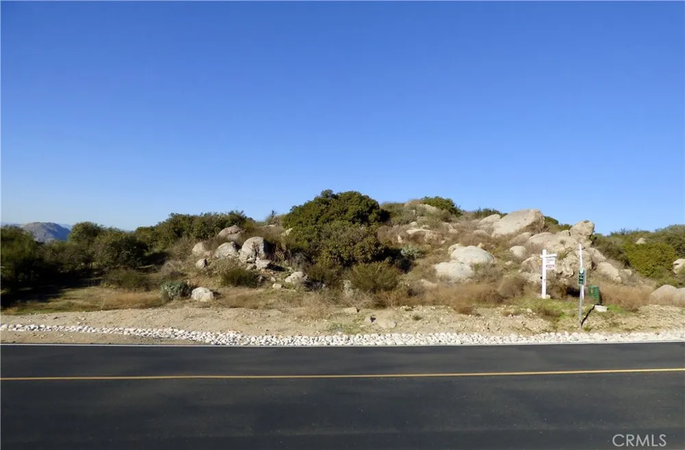 23016 Sky Mesa Road Homeland, CA 92548