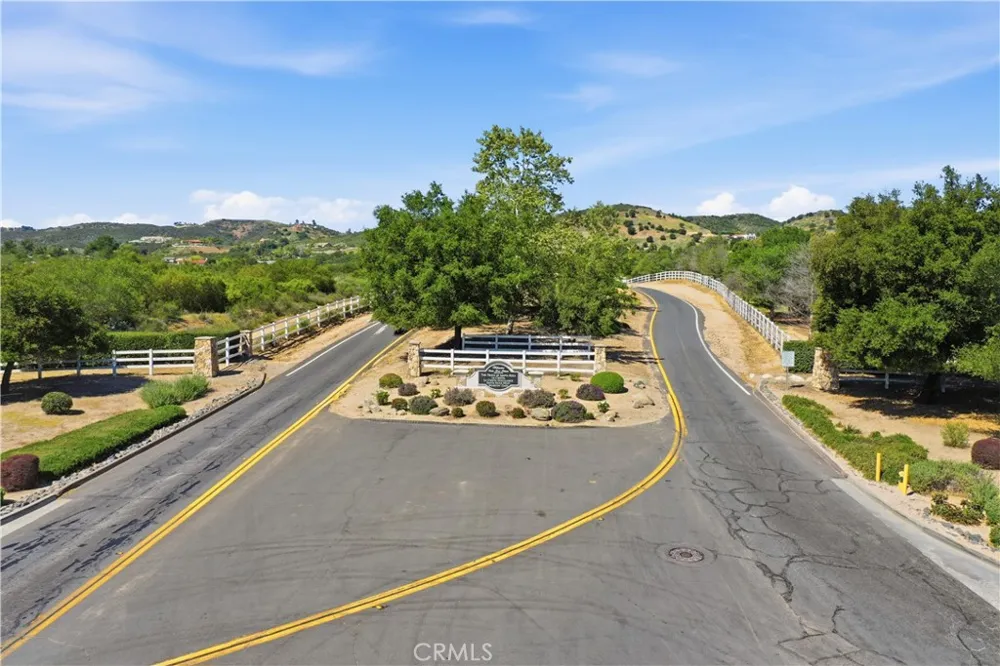 41591 Corte Vista Gusta Murrieta, CA 92562
