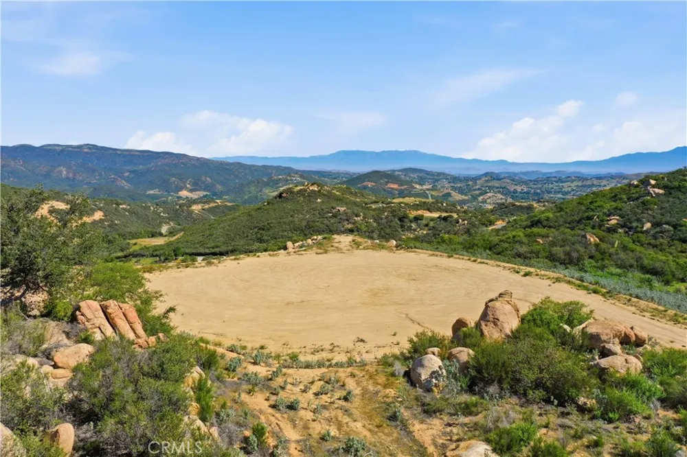 41591 Corte Vista Gusta Murrieta, CA 92562