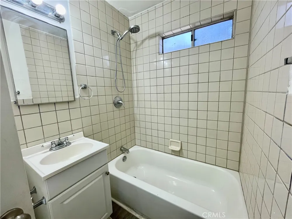 935 E Route 66 Glendora, CA 91740