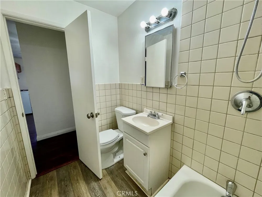 935 E Route 66 Glendora, CA 91740