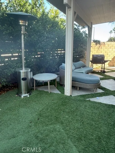 23201 W Canterbury West Hills, CA 91307