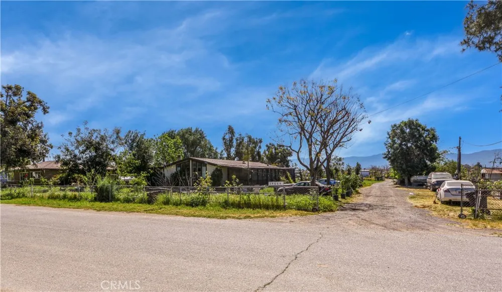 14664 Walters Eastvale, CA 92880