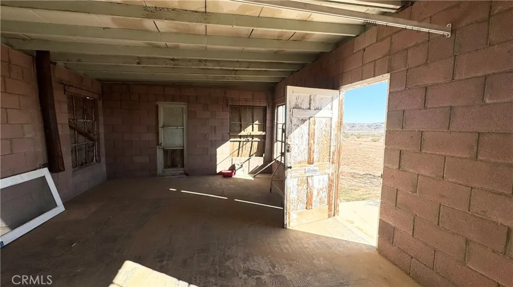 56172 Cone Boulevard Landers, CA 92285