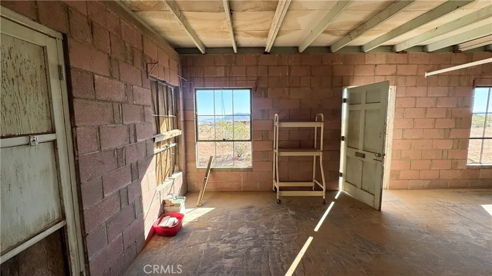 56172 Cone Boulevard Landers, CA 92285