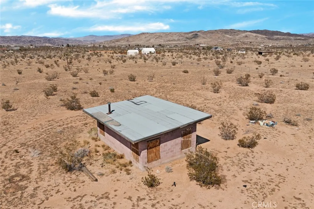 56172 Cone Boulevard Landers, CA 92285